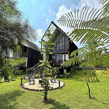 Bango Cabins Loft-2 Rooms Puncak Esterno foto