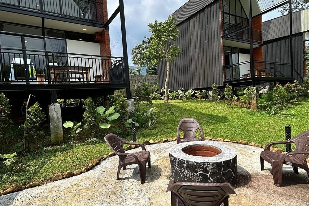 Bango Cabins Loft-2 Rooms Puncak Esterno foto